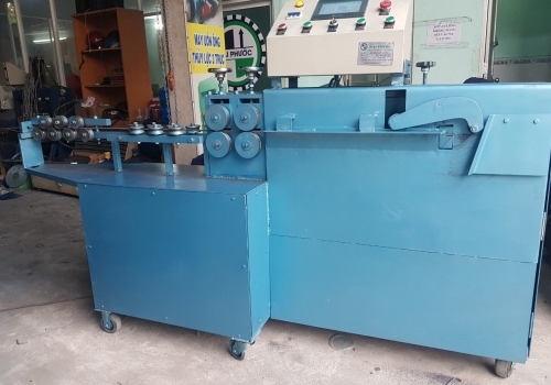 Máy Bẻ Đai Sắt Xây Dựng Dạng Đứng Bàn Bẻ Thẳng